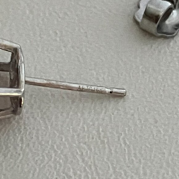 Garnet 14k gold earrings studs AFJC - Picture 7 of 8